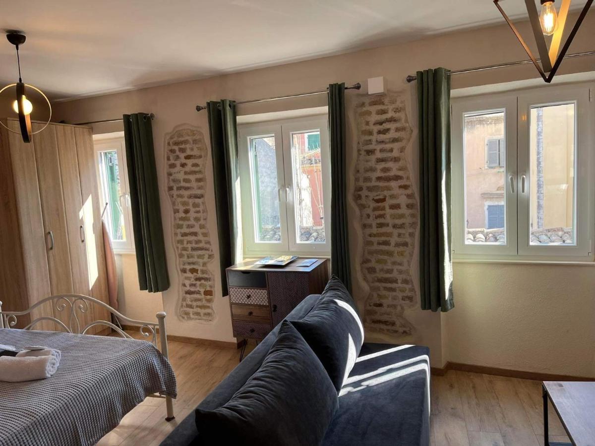 Cosy Old Port Apt In Old Town Appartement Corfu  Buitenkant foto